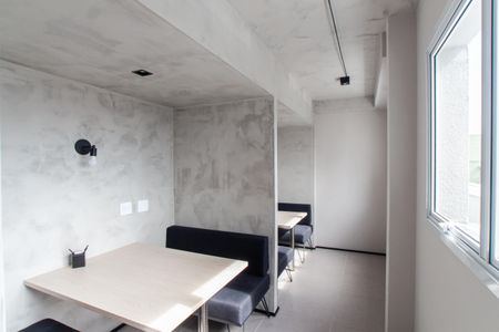 Apartamento à venda com 27m², 1 quarto e sem vagaÁrea comum