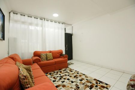 Casa à venda com 139m², 3 quartos e 1 vagaFoto 03