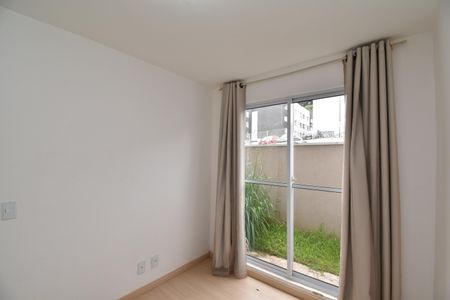 Quarto 1 de apartamento para alugar com 2 quartos, 45m² em Campina do Arruda, Curitiba