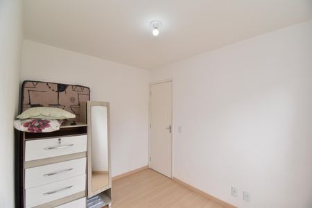 Quarto 1 de apartamento para alugar com 2 quartos, 45m² em Campina do Arruda, Curitiba