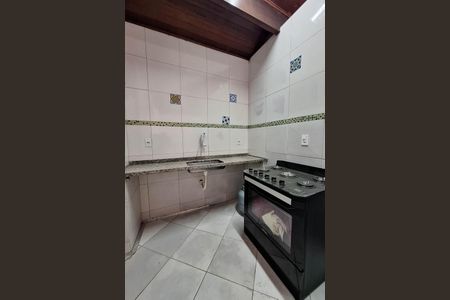 Casa de condomínio para alugar com 70m², 1 quarto e sem vagaCozinha