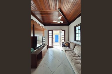 Casa de condomínio para alugar com 70m², 1 quarto e sem vagaSala