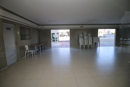 Apartamento para alugar com 48m², 2 quartos e 1 vagaÁrea comum - Salão de festas