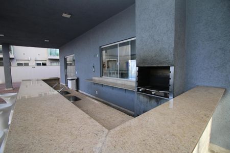 Apartamento para alugar com 48m², 2 quartos e 1 vagaÁrea comum - Churrasqueira