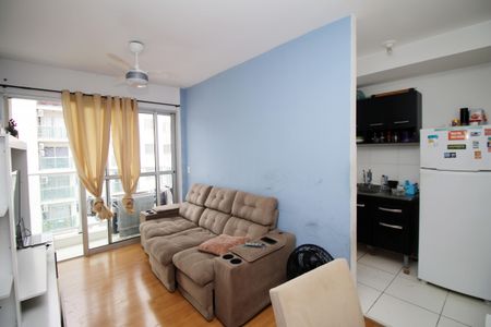 Sala de apartamento para alugar com 2 quartos, 48m² em Irajá, Rio de Janeiro