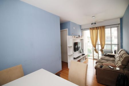 Sala de apartamento para alugar com 2 quartos, 48m² em Irajá, Rio de Janeiro