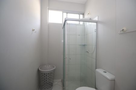 Banheiro de apartamento para alugar com 1 quarto, 30m² em Pituba, Salvador
