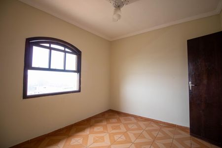 Casa para alugar com 200m², 3 quartos e 3 vagas Casa para alugar com 200m², 3 quartos e 3 vagasQuarto 1