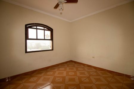 Casa para alugar com 200m², 3 quartos e 3 vagas Casa para alugar com 200m², 3 quartos e 3 vagas Quarto 2
