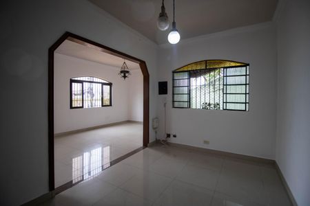 Casa para alugar com 200m², 3 quartos e 3 vagas Casa para alugar com 200m², 3 quartos e 3 vagasSala 2