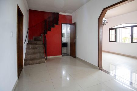 Sala 2 de casa para alugar com 3 quartos, 200m² em Jardim Paris, São Paulo