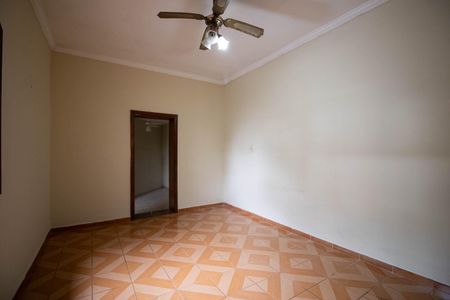 Casa para alugar com 200m², 3 quartos e 3 vagas Casa para alugar com 200m², 3 quartos e 3 vagasQuarto 3