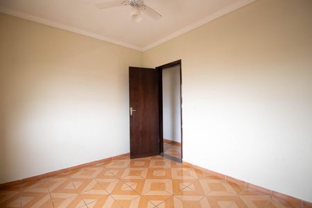 Casa para alugar com 200m², 3 quartos e 3 vagas Casa para alugar com 200m², 3 quartos e 3 vagasQuarto 1