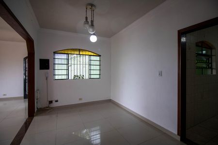 Casa para alugar com 200m², 3 quartos e 3 vagas Casa para alugar com 200m², 3 quartos e 3 vagasSala 2