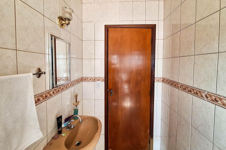 Casa de condomínio para alugar com 200m², 3 quartos e 2 vagasBanheiro Social 2