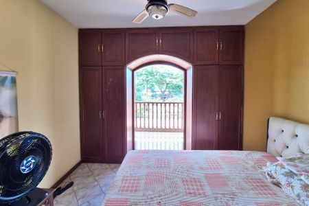 Casa de condomínio para alugar com 200m², 3 quartos e 2 vagasQuarto 1