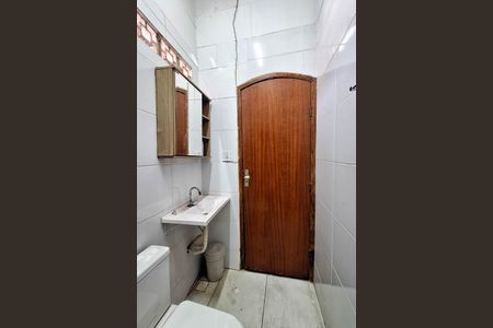 Casa de condomínio para alugar com 200m², 3 quartos e 2 vagasBanheiro da Suíte 1