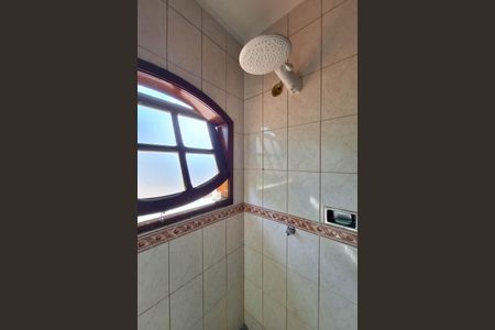 Casa de condomínio para alugar com 200m², 3 quartos e 2 vagasBanheiro Social 2