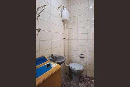 Casa de condomínio para alugar com 200m², 3 quartos e 2 vagaslavabo