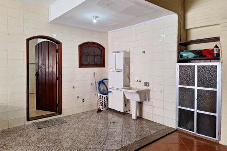 Casa de condomínio para alugar com 200m², 3 quartos e 2 vagasÁrea de Serviço