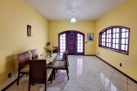 Sala 1 de casa de condomínio para alugar com 3 quartos, 200m² em Itaipu, Niterói