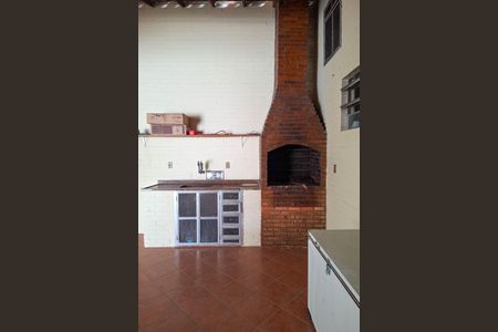 Casa de condomínio para alugar com 200m², 3 quartos e 2 vagasQuintal