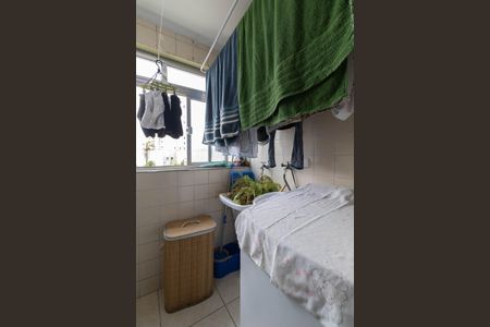 Apartamento à venda com 54m², 2 quartos e 1 vaga Apartamento à venda com 54m², 2 quartos e 1 vagaCozinha e Área de Serviço