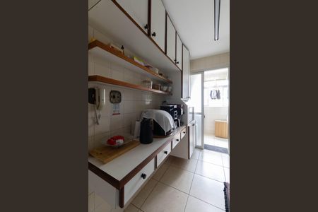 Apartamento à venda com 54m², 2 quartos e 1 vaga Apartamento à venda com 54m², 2 quartos e 1 vagaCozinha e Área de Serviço