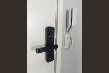 Apartamento para alugar com 33m², 1 quarto e sem vaga Apartamento para alugar com 33m², 1 quarto e sem vagaFechadura Eletrônica