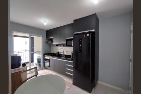 Apartamento para alugar com 33m², 1 quarto e sem vaga Apartamento para alugar com 33m², 1 quarto e sem vagaCozinha - Armários
