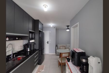 Apartamento para alugar com 33m², 1 quarto e sem vaga Apartamento para alugar com 33m², 1 quarto e sem vagaCozinha - Armários