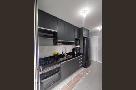 Apartamento para alugar com 33m², 1 quarto e sem vaga Apartamento para alugar com 33m², 1 quarto e sem vagaCozinha - Armários