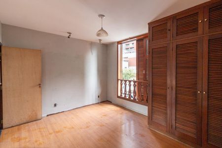 Casa para alugar com 420m², 12 quartos e 4 vagas Casa para alugar com 420m², 12 quartos e 4 vagasQuarto 3 Suíte