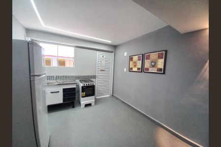 Cozinha de apartamento para alugar com 1 quarto, 65m² em Morro dos Barbosas, São Vicente