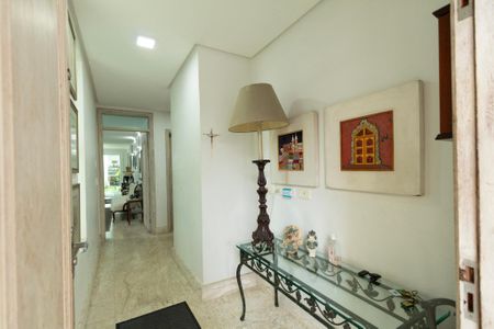 Casa para alugar com 900m², 5 quartos e 6 vagasHall Entrada