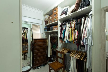 Casa para alugar com 900m², 5 quartos e 6 vagasCloset 