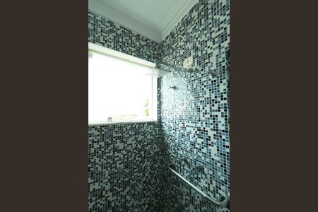 Casa para alugar com 900m², 5 quartos e 6 vagasBanheiro Closet Suíte 1