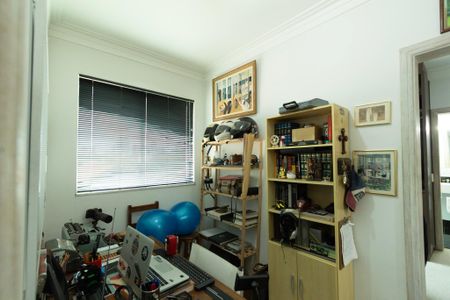 Casa para alugar com 900m², 5 quartos e 6 vagasEscritório 