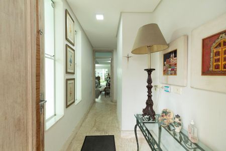 Casa para alugar com 900m², 5 quartos e 6 vagasHall Entrada