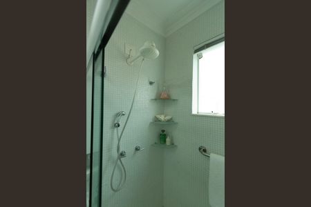 Casa para alugar com 900m², 5 quartos e 6 vagasBanheiro 