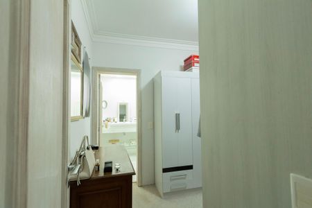 Casa para alugar com 900m², 5 quartos e 6 vagasCloset 