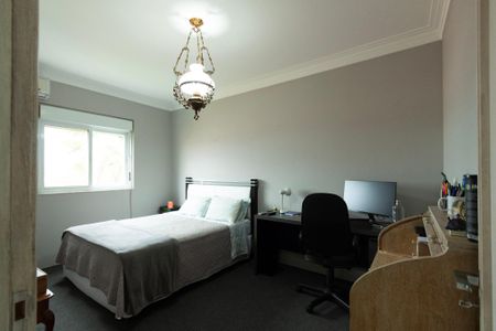 Casa para alugar com 900m², 5 quartos e 6 vagasSuíte 1