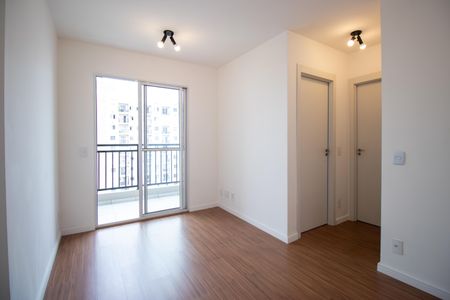 Sala de apartamento à venda com 2 quartos, 45m² em Vista Alegre, Rio de Janeiro