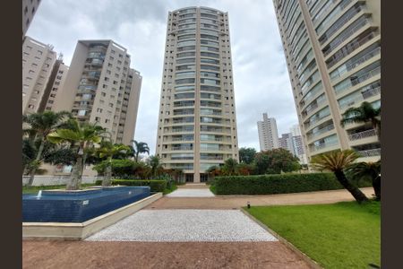 Apartamento à venda com 107m², 3 quartos e 2 vagas Apartamento à venda com 107m², 3 quartos e 2 vagasÁrea comum - Fachada Interna