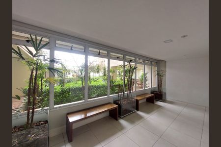 Apartamento à venda com 107m², 3 quartos e 2 vagas Apartamento à venda com 107m², 3 quartos e 2 vagasÁrea comum - Hall