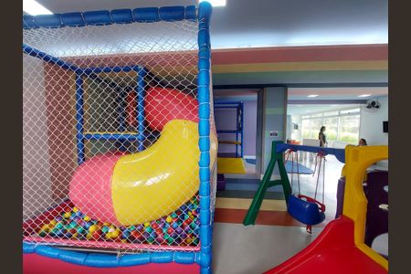 Apartamento à venda com 107m², 3 quartos e 2 vagas Apartamento à venda com 107m², 3 quartos e 2 vagasÁrea comum - Brinquedoteca