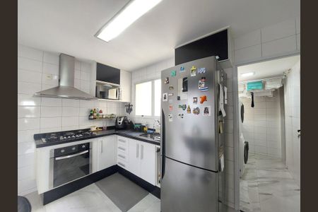 Apartamento à venda com 107m², 3 quartos e 2 vagas Apartamento à venda com 107m², 3 quartos e 2 vagasCozinha