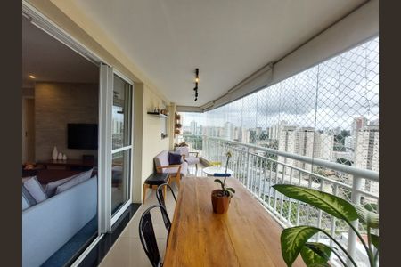 Apartamento à venda com 107m², 3 quartos e 2 vagas Apartamento à venda com 107m², 3 quartos e 2 vagasVaranda