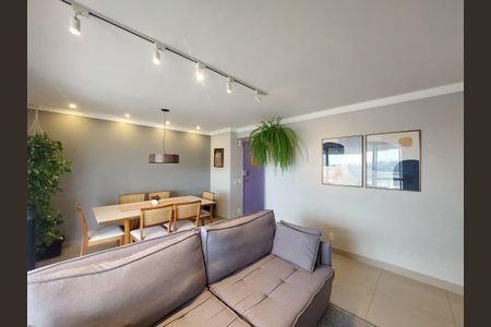 Apartamento à venda com 107m², 3 quartos e 2 vagas Apartamento à venda com 107m², 3 quartos e 2 vagasSala