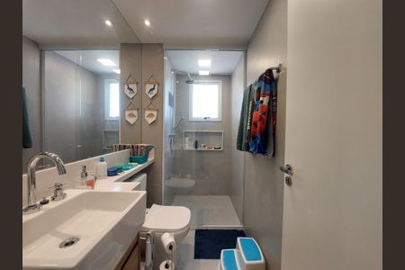 Apartamento à venda com 107m², 3 quartos e 2 vagas Apartamento à venda com 107m², 3 quartos e 2 vagasBanheiro Social